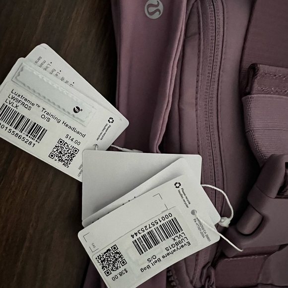 NWT Lululemon BUNDLE - Everywhere Belt Bag & Luxtreme Headband Set - Picture 6 of 6